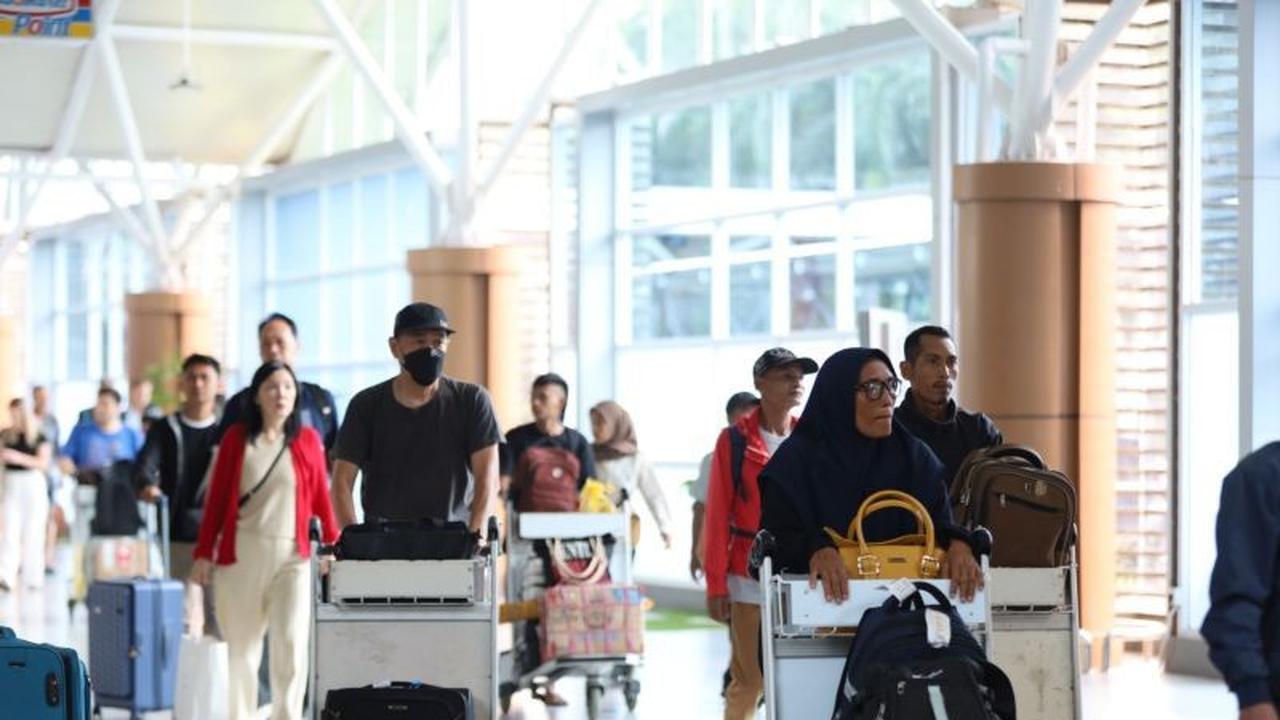 Peningkatan Penumpang Bandara Lombok Melonjak 18 Persen, Geliat Pariwisata NTB Kian Pesat