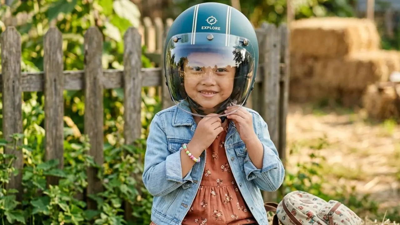 Pilihan Helm Motor Anak Terbaik agar Berkendara Bersama Si Kecil Lebih Aman