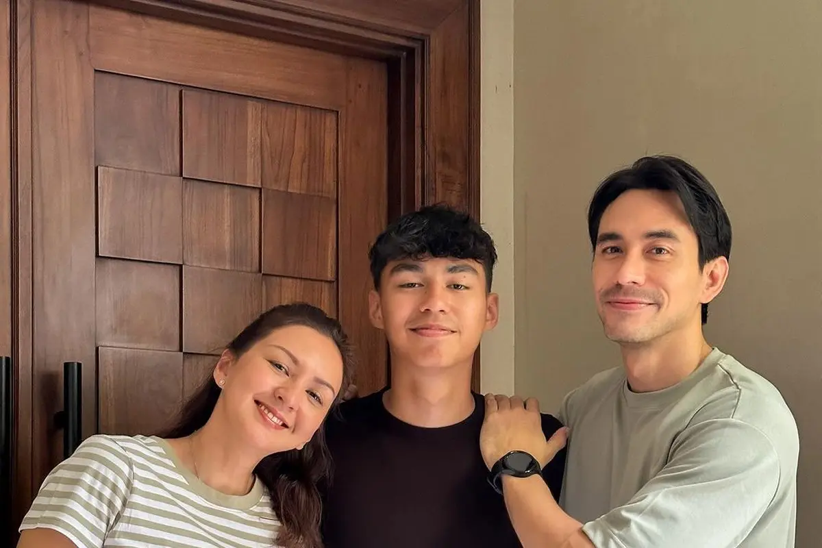 Potret Diego Andres Anak Darius Sinathrya dan Donna Agnesia yang Dipanggil Seleksi Timnas U-16, Sekolah Sepak Bola di PSG Academy Pranc