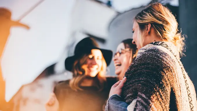 [BINTANG] Receh! 3 Pasang Zodiak yang Kalau Bersama Bakal Ngakak Terus