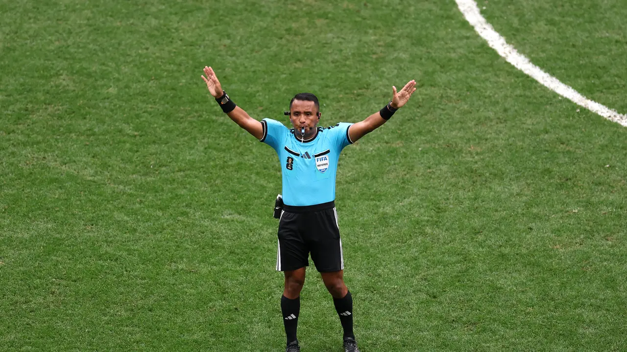 Wasit Ivan Barton