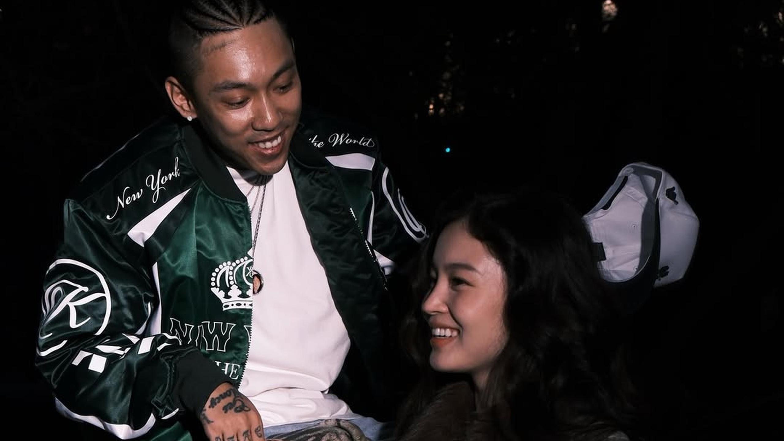 Lee Hi dan Dok2 Resmi Pacaran Setelah Berteman 10 Tahun