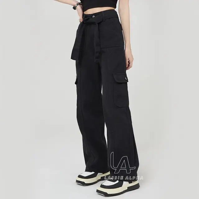 Tiru Gaya Fashion Ikonik ala Olivia Rodrigo dengan Outfit Low Budget, Ternyata Bisa Banget!