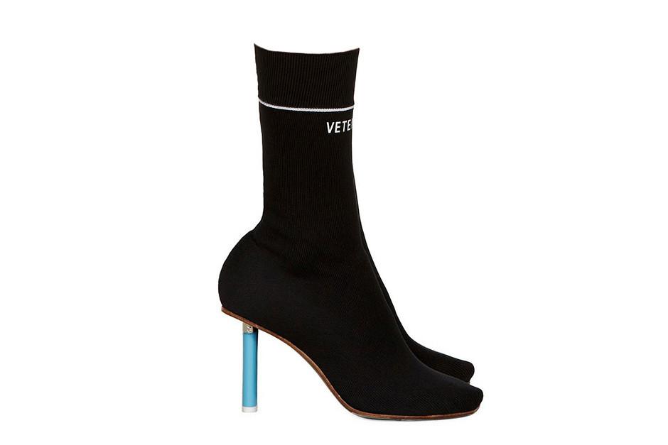 Sepatu Boots Vetements Ini Punya Hak yang Funky, Lihat ...