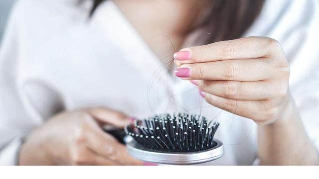 Cara Mengatasi Rambut Rontok di Tengah Pandemi