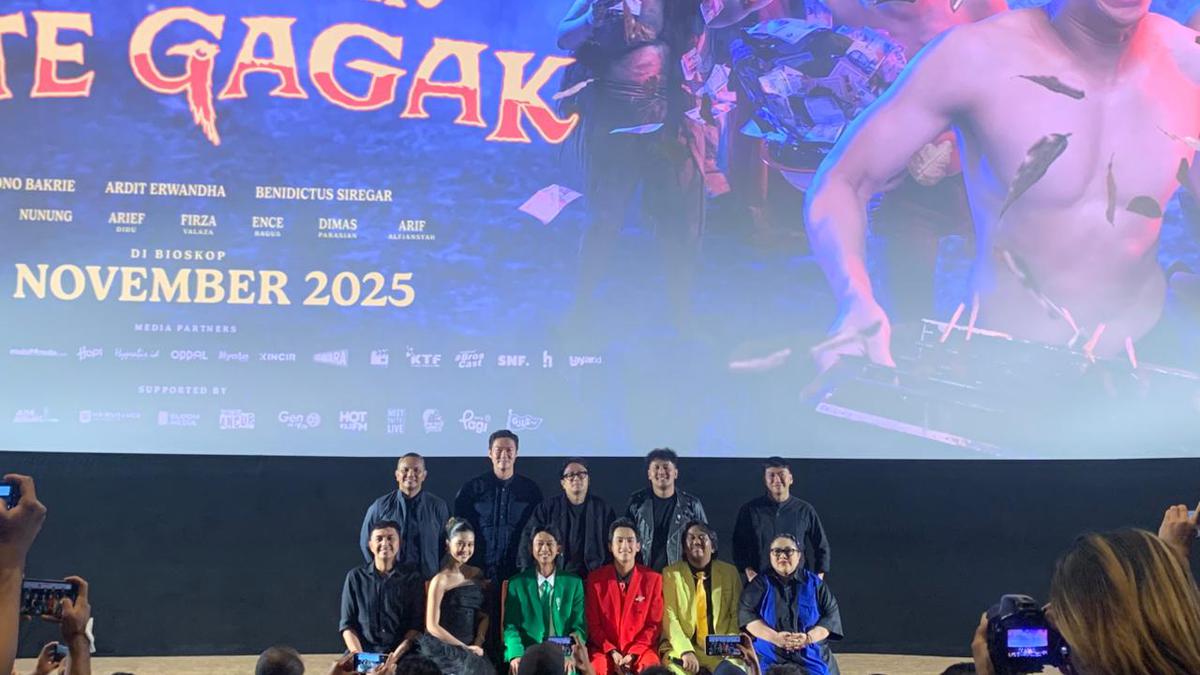 Film Pesugihan Sate Gagak: Komedi Horor yang Menggigit, Menghibur, dan Menyentil Realita Hidup Masyarakat Masa Kini