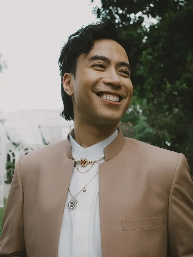 Pernikahan Sederhana Vadi Akbar Adik Vidi Aldiano. [@sheiladaisha]