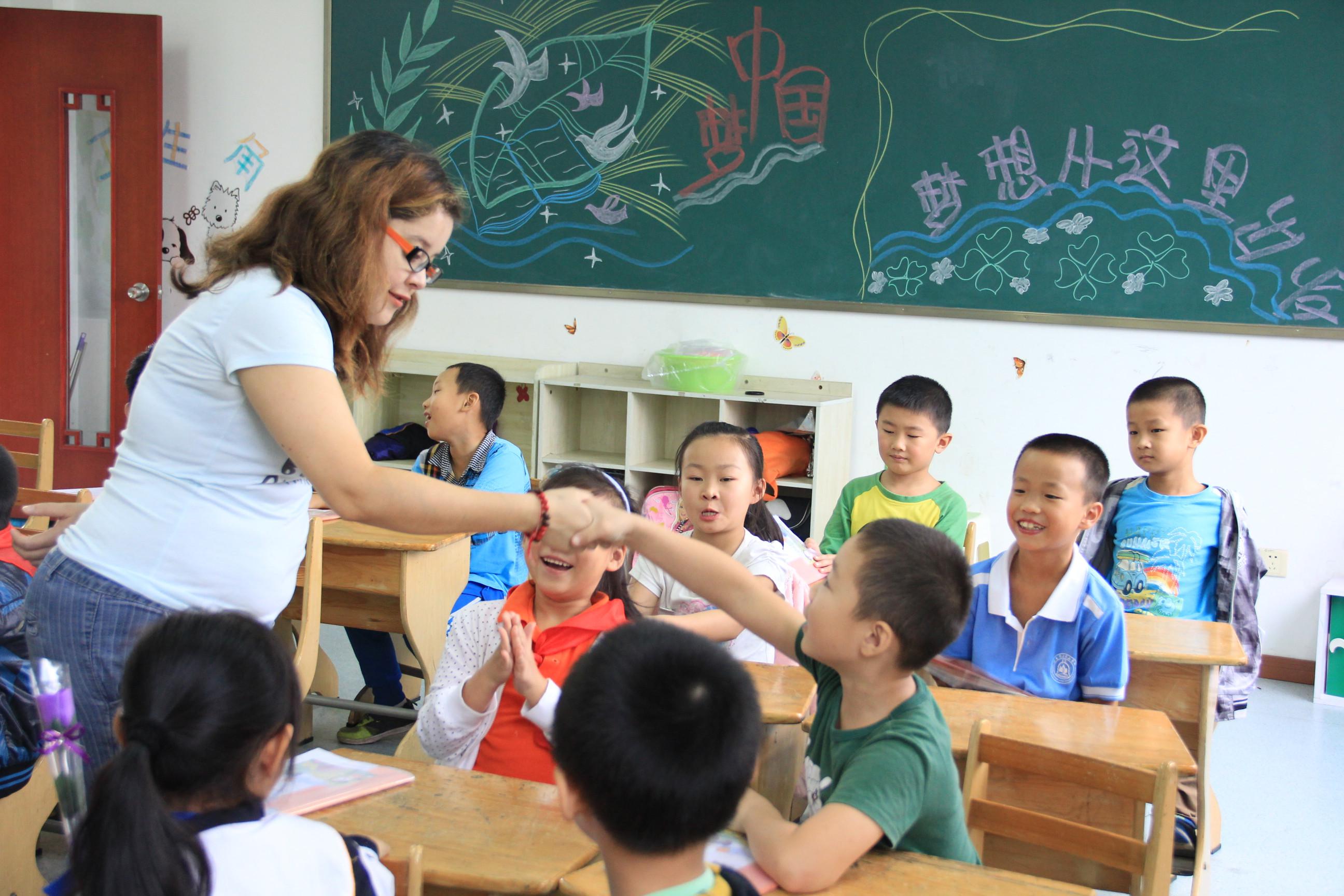 Ingin Mengajar Bahasa Inggris Di Asia Tenggara Begini Caranya Lifestyle Fimela Com