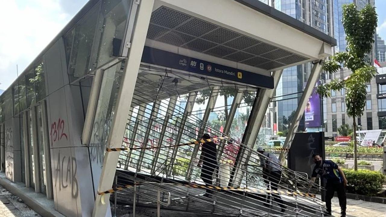 Inspeksi Pascademo: Tahukah Anda, Kerusakan Halte MRT Istora Senayan Capai Tingkat Parah?
