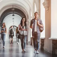 Ilustrasi mahasiswa baru. (Foto: Shutterstock)