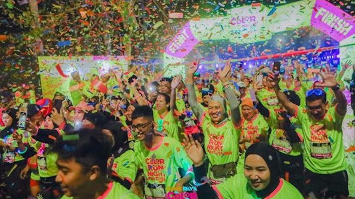 Bank Raya Color Run Night Festival 2024, Ajang Lari Bertabur Warna di ...