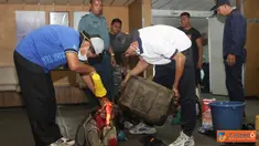 Citizen6, Jakarta Utara: Diskes Kolinlamil melaksanakan Fogging di kapal perang KRI Tanjung Nusanive-973 yang sedang sandar di dermaga Kolinlamil, Tanjung Priok, Jakarta, Jumat (9/11/2012). (Pengirim: Dispenkolinlamil)