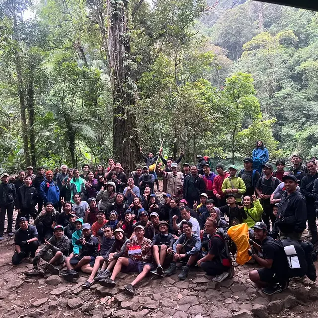 6 Potret di Balik Layar Syuting Petaka Gunung Gede, Diangkat dari Kisah Nyata 2007