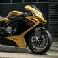 Untuk merayakan `hari jadi`, Mercedes-AMG dan MV Agusta sepakat untuk merilis sepeda motor sport bernama MV Agusta F3 800.