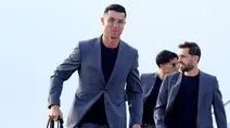 Cristiano Ronaldo dan sejumlah pemain Timnas Portugal baru saja mendarat di Bandara Internasional Palm Beach, Florida, Amerika Serikat, pada Jumat (12/06/2026) waktu setempat. (AFP/Getty Images/Leonardo Fernandez)