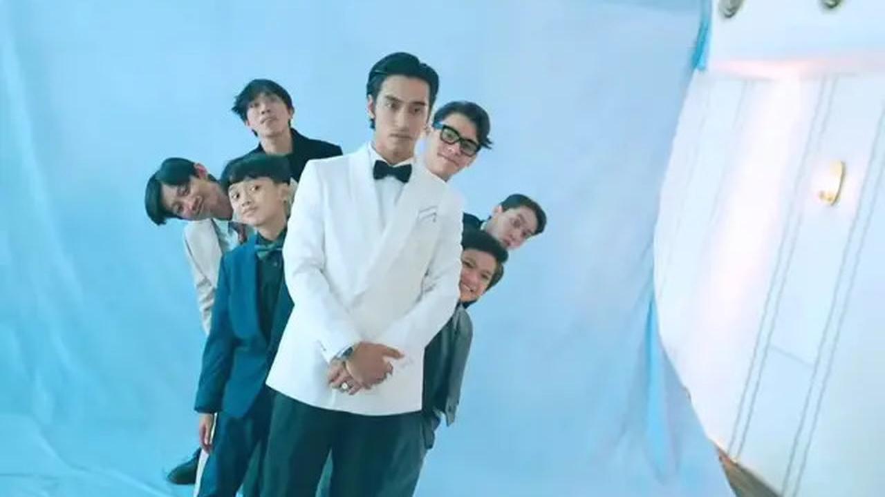 7 Potret Abidzar Al Ghifari di Gala Premiere A Business Proposal, Tuai Sorotan
