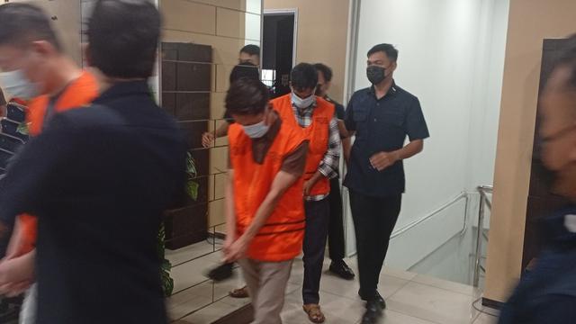 Imigrasi Batam deportasi 6 WNA karena menyalahi aturan