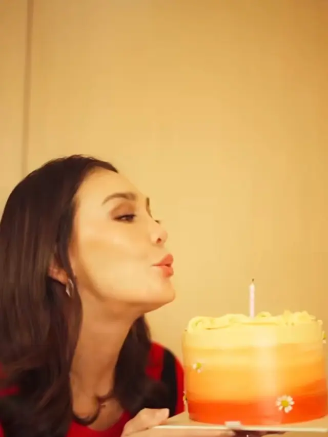 Ultah Luna Maya Ke-40
