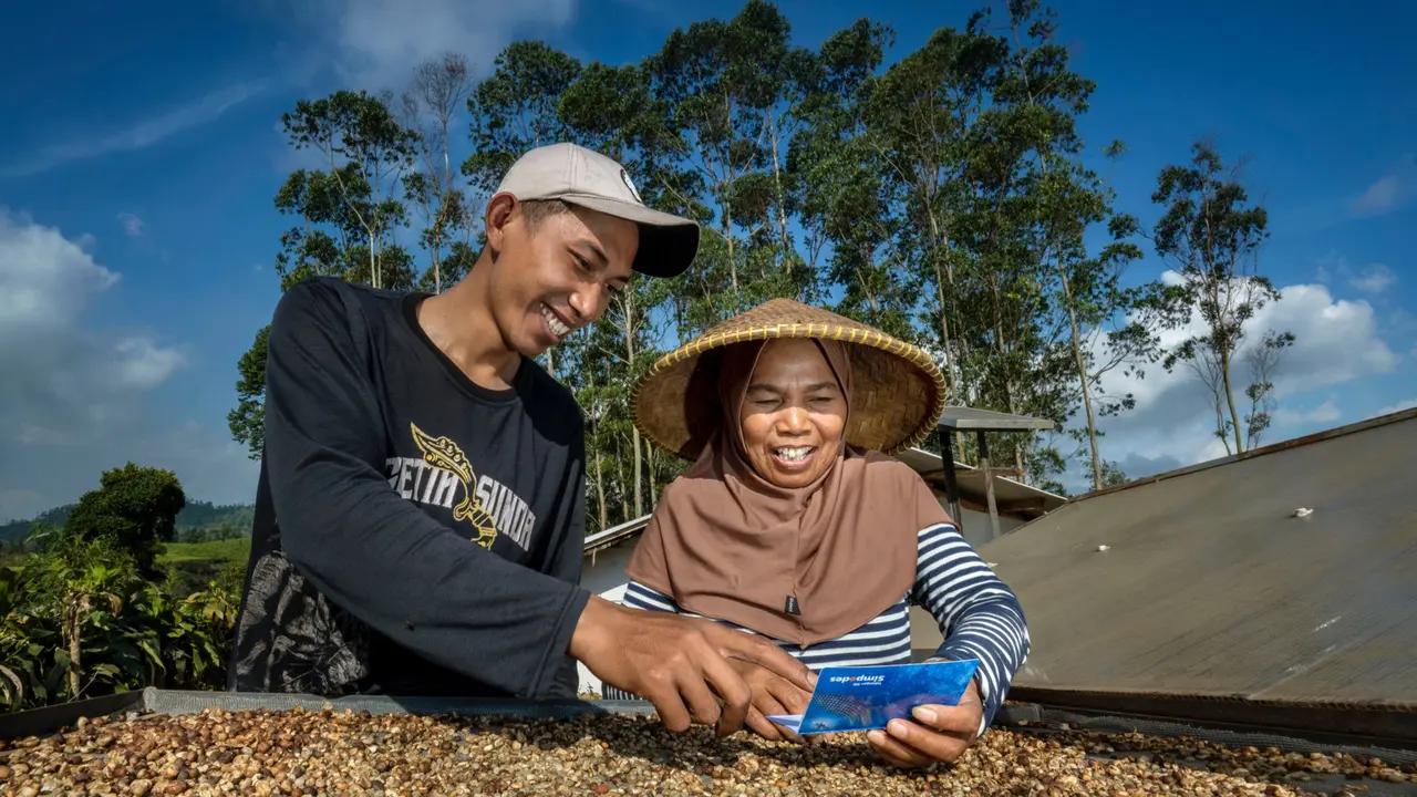 Wujudkan Keberlanjutan, BRI Sabet Penghargaan Pilar Sosial Katadata ESG Index Awards 2025