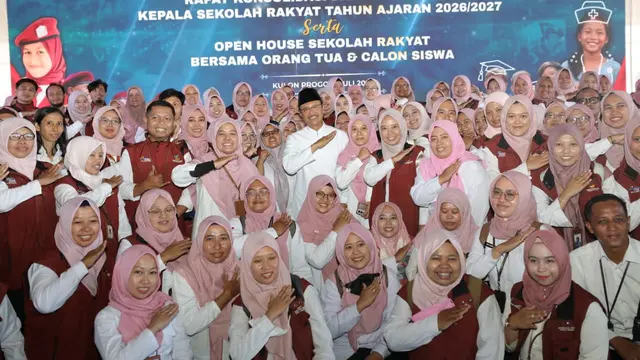 Pembekalan Kepala Sekolah Rakyat di Kulon Progo, Mensos Gus Ipul Tekankan Empati dan Integritas