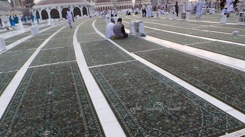 Petugas Kebersihan Masjidil Haram
