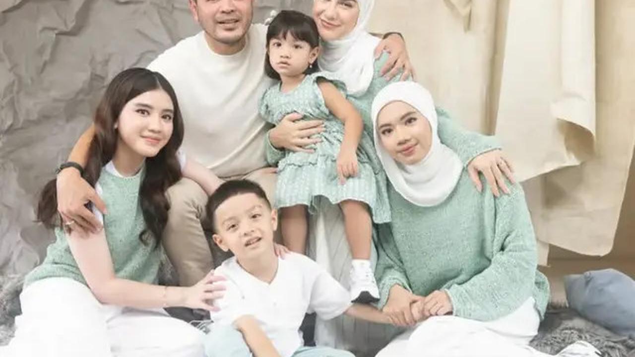 10 Artis Rasakan Tahun Baru 2025 Perdana Sebagai Pasutri, Terbaru Delia Septianti