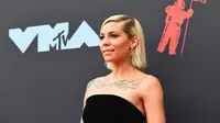 Lirik Lagu Everything I Need - Skylar Grey