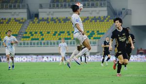 Dewa United memetik kemenangan 1-0 atas PSIM Yogyakarta pada laga pekan ke-26 BRI Super League 2026 di Banten International Stadium, Jumat (03/04/2026) malam WIB. (dok. PSIM Yogyakarta)