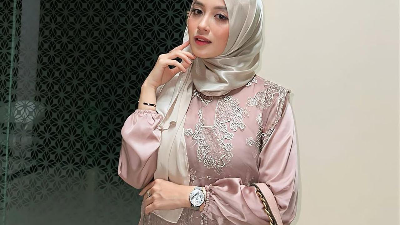 6 Rekomendasi Gaya Hijab Nabilah Ayu eks JKT48, Inspirasi Tampil Anggun dan Tetap Stylish