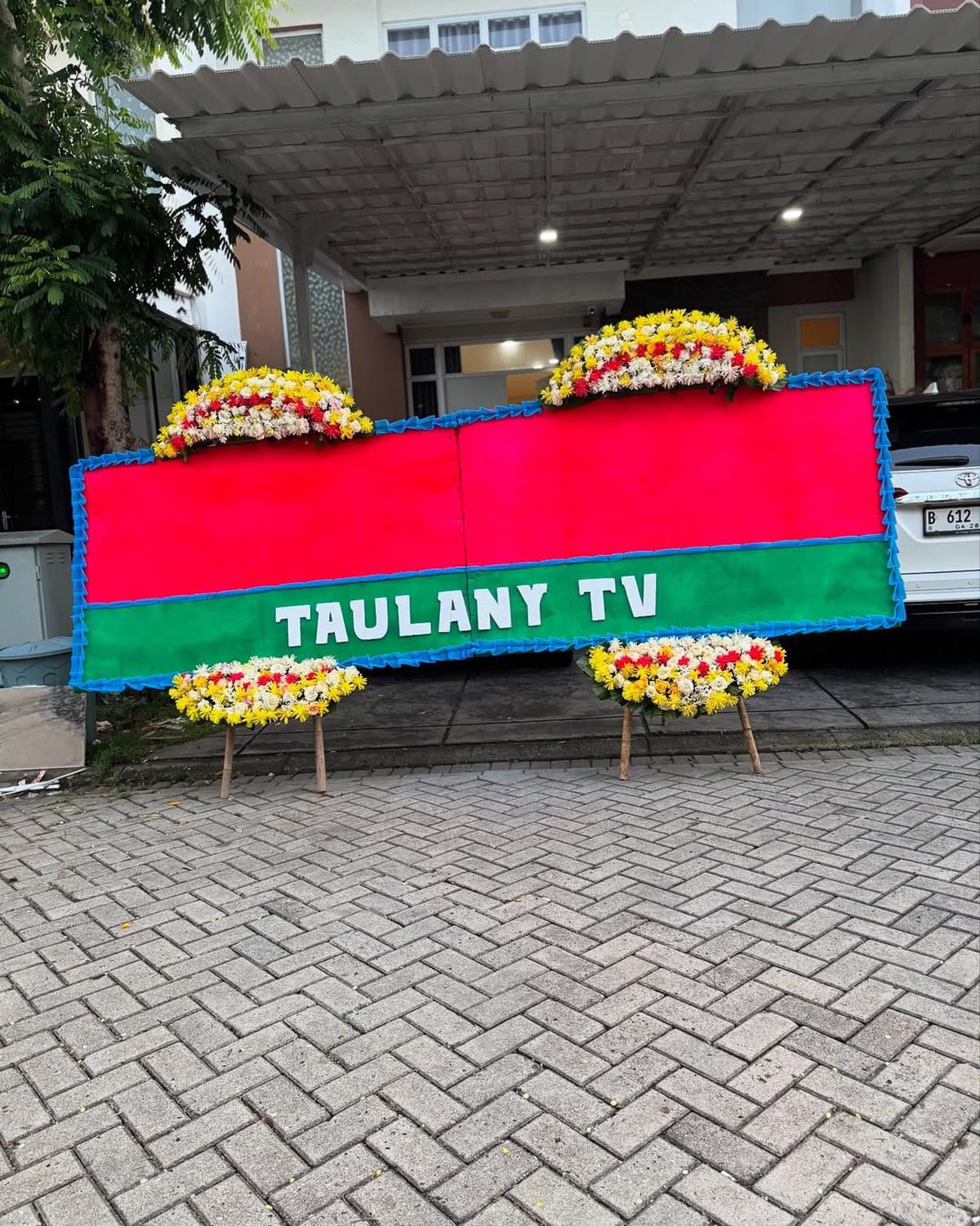 Dikirimi Karangan Bunga Kosong, Dicky Difie: 'Andre Taulany Ngirim Bunga Aja Lucu'