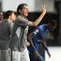 Pelatih Al Hilal, Simone Inzaghi, bereaksi dari pinggir lapangan dalam pertandingan Grup H Piala Dunia Antarklub antara Salzburg dan Al Hilal di Washington, Minggu, 22 Juni 2025. (AP Photo/Nick Wass)