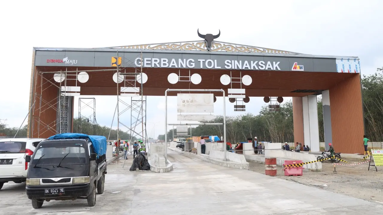 Gerbang Tol Sinaksak