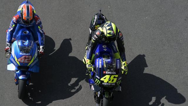 Alex Rins dan Valentino Rossi