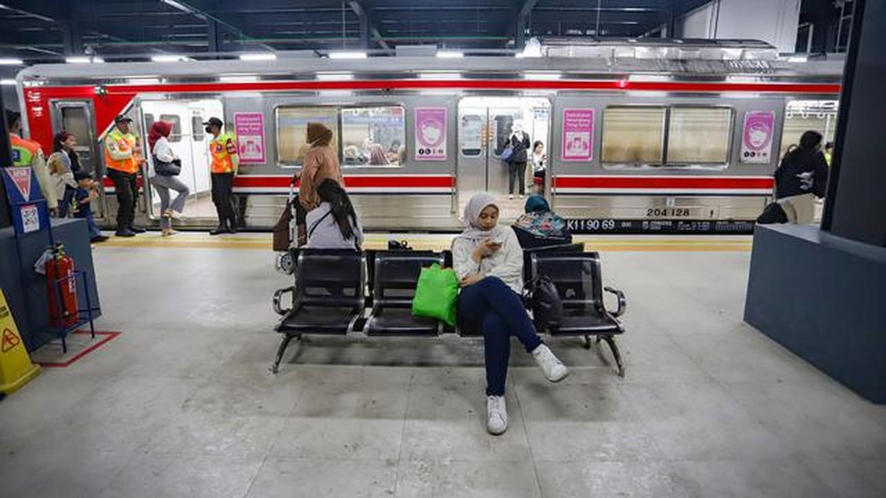 Melonjak, 268 Ribu Orang Menggunakan KRL Hari Pertama Lebaran 2026