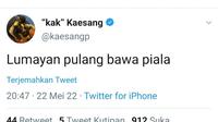 Persis Solo Menang Lawan Piala dari Surabaya, Kaesang Pamer Piala di Twiter (Dewi Divianta/Liputan6.com)