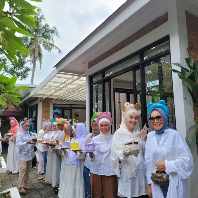 Hamil Anak Pertama, Ini 6 Momen Ulang Tahun Syifa Adik Ayu Ting Ting