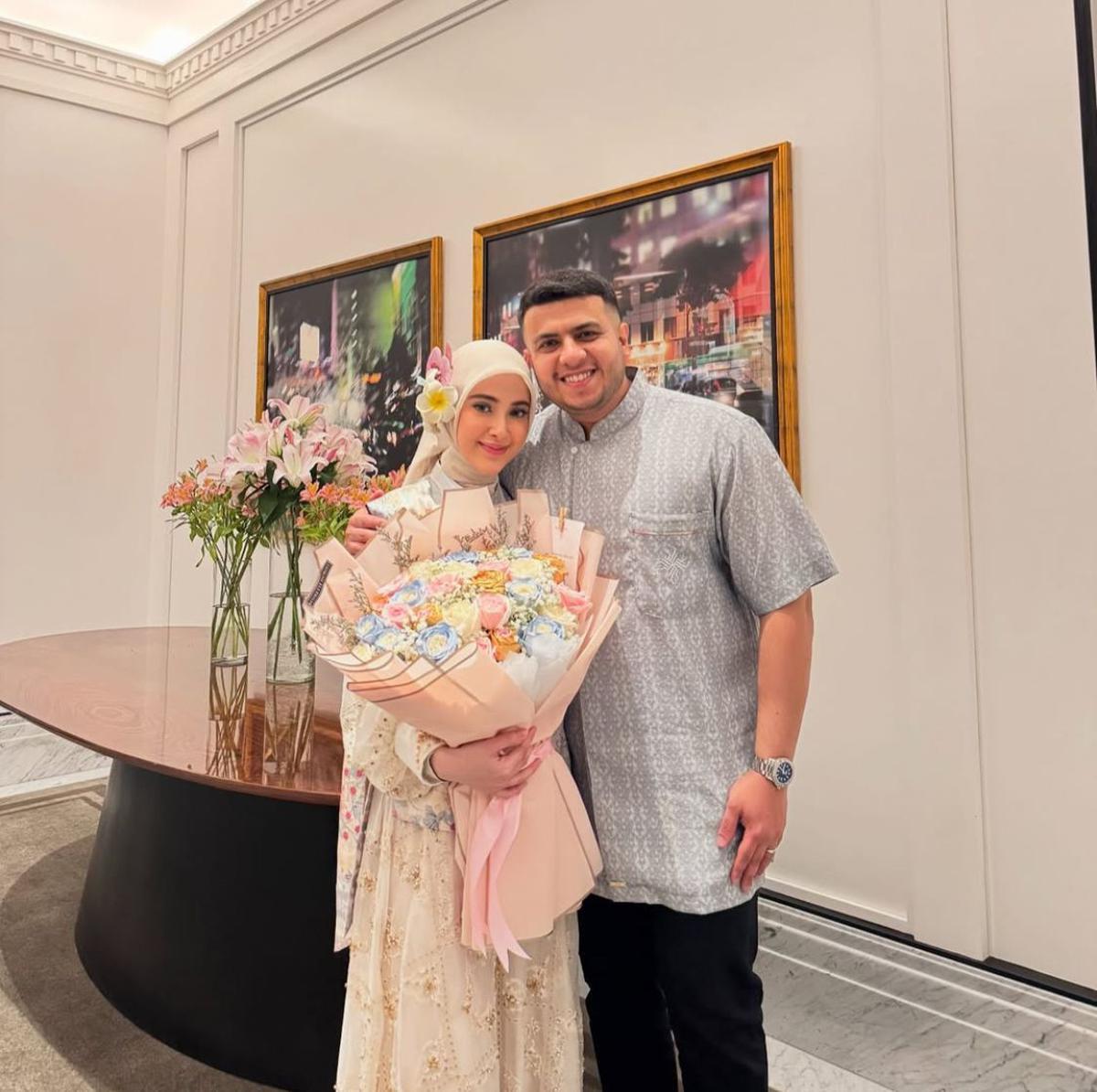 Momen Miskah, Istri Yislam Jaidi Umumkan Kehamilan Pertama