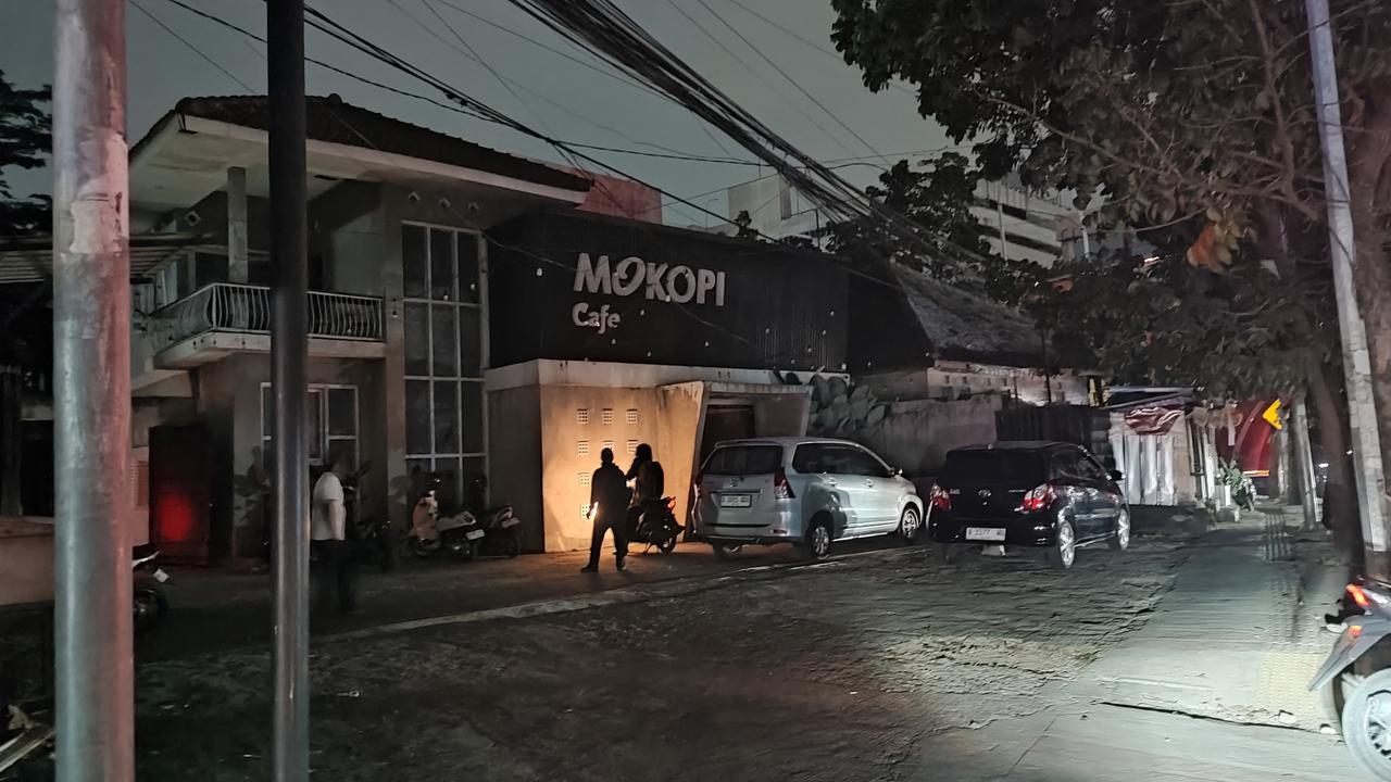 Sejumlah Wilayah Bandung Gelap Gulita Akibat Pemadaman Listrik PLN, Aktivitas Warga dan Lalin Terganggu