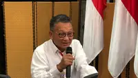 Menteri Energi dan Sumber Daya Mineral (ESDM) Arifin Tasrif dalam evaluasi pelaksanaan program konversi motor listrik, di Kementerian ESDM, Jakarta, Senin (19/9/2022).