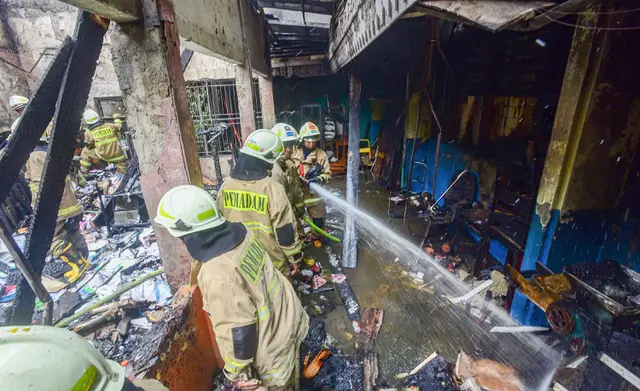 Gudang SDN Srengseng Sawah 04 Terbakar Saat Kegiatan Belajar Mengajar