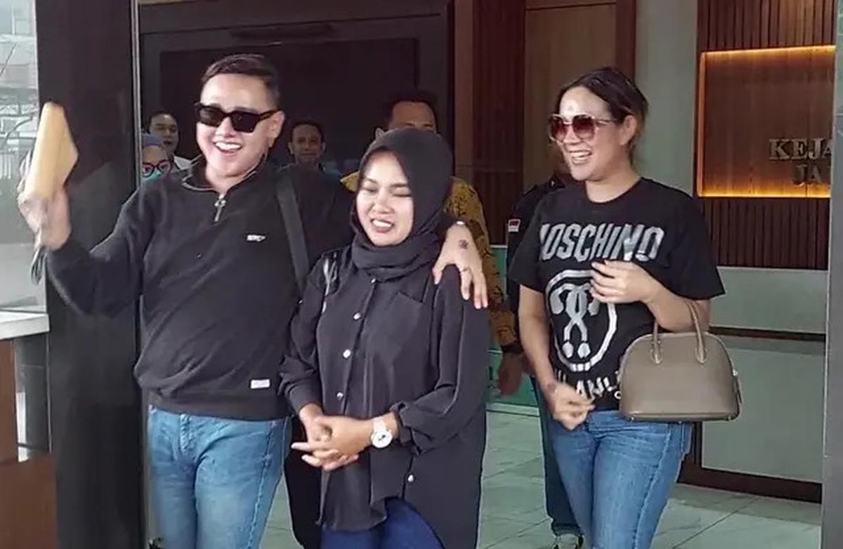 Medina Zein Bebas dari Penjara, Langsung Buru-Buru ke Mini Market untuk Merasakan Dinginnya AC