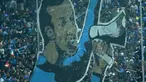 Koreografi 3D yang ditampilkan Bobotoh saat mendukung Persib Bandung melawan Mitra Kukar pada laga Liga 1 Indonesia 2018 di Stadion GBLA, Bandung, Jawa Barat, Minggu (8/4/2018). Persib Bandung menang 2-0. (Bola.com/Nick Hanoatubun)