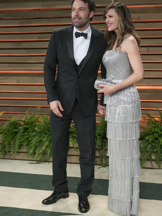 Menginjak usia 10 tahun pernikahan, Ben Affleck dan Jennifer Garner berhasil melewati isu bahkan perkara yang merusak rumah tangganya. (AFP/Bintang.com)