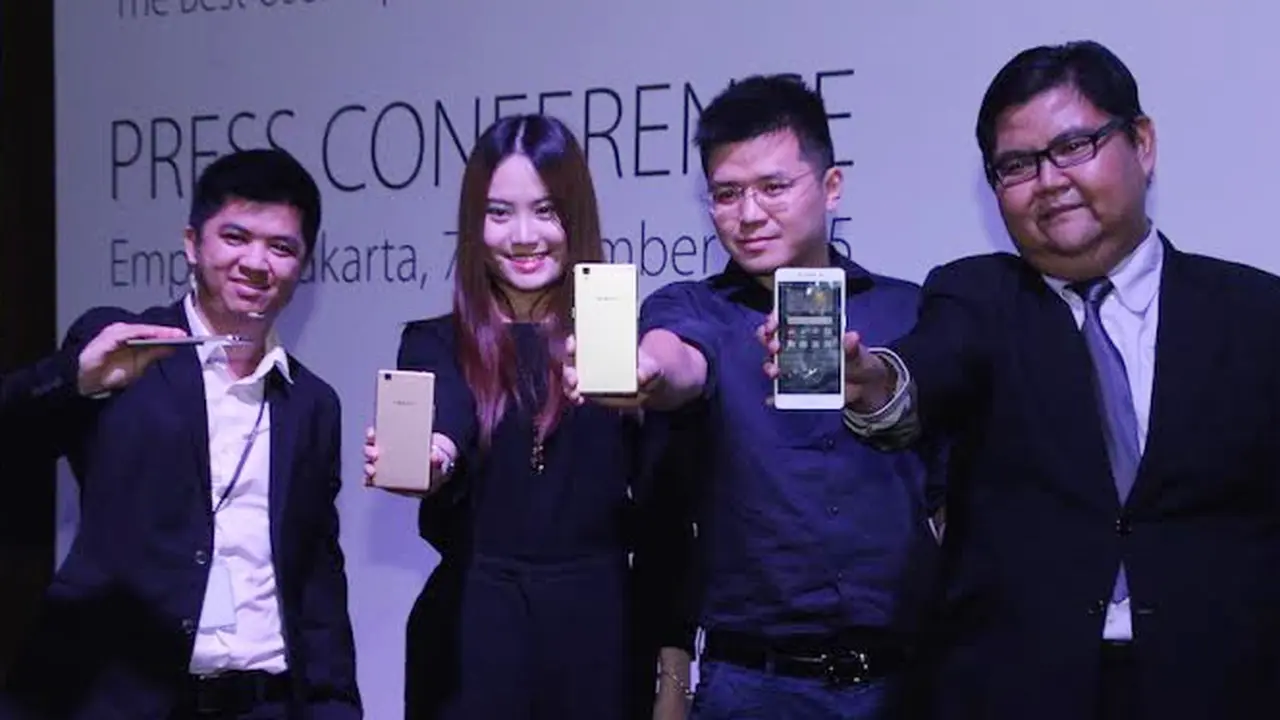 OPPO R7s, Smartphone Octa-core Berbalut Metal