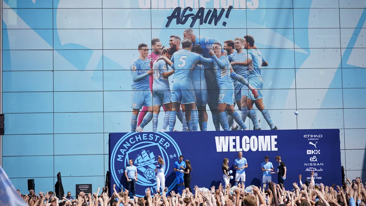 Foto: Disambut Gegap Gempita Publik Etihad, Manchester City Perkenalkan Pemain Barunya Termasuk Erling Haaland