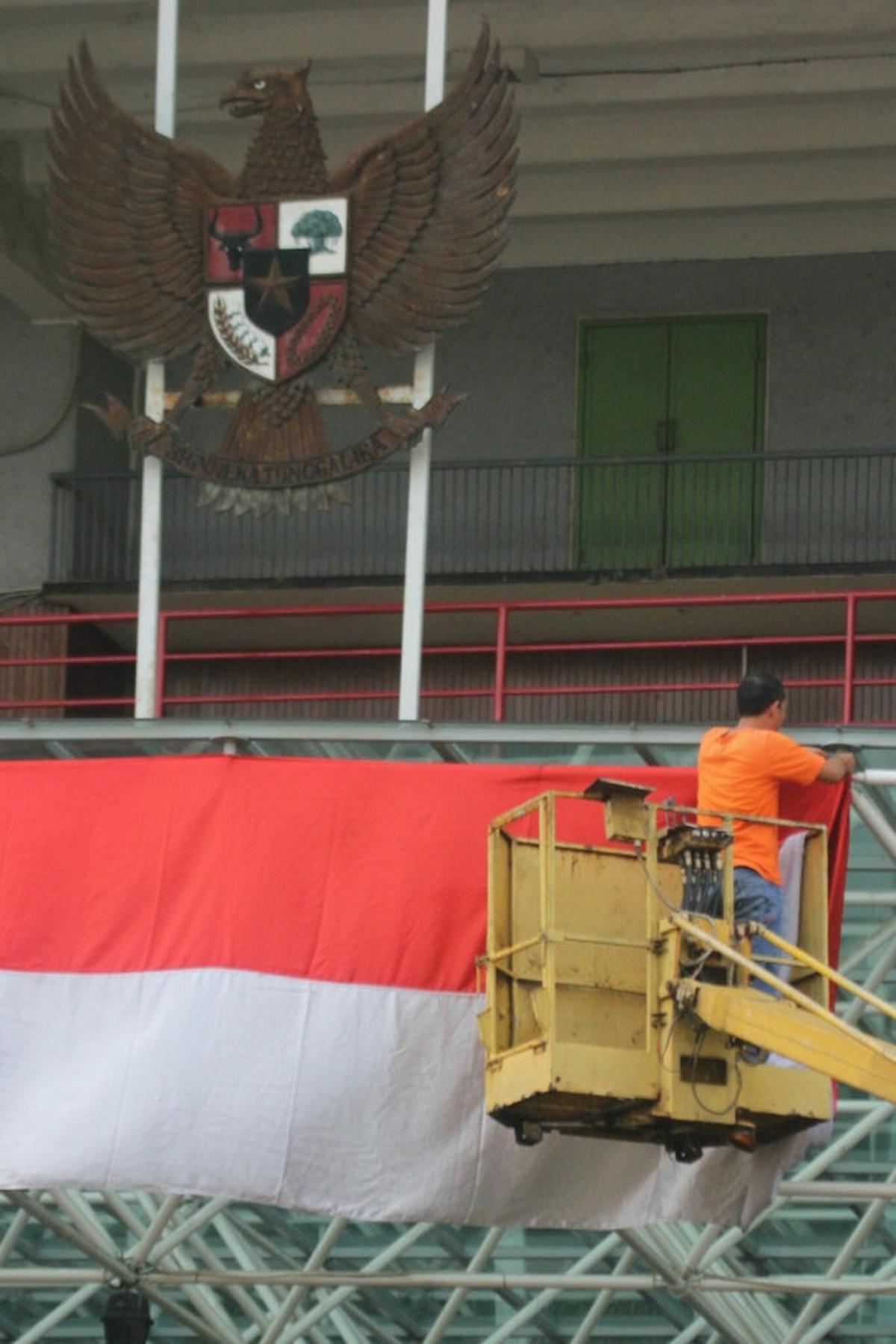 Sambut hari kemerdekaan, Stadion GBK dihiasi bendera merah putih