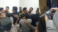 2 Abang Jago di Metro Lampung Bikin Rusuh Tengah Malam, Lepas Tembakan dan Ancam Warga