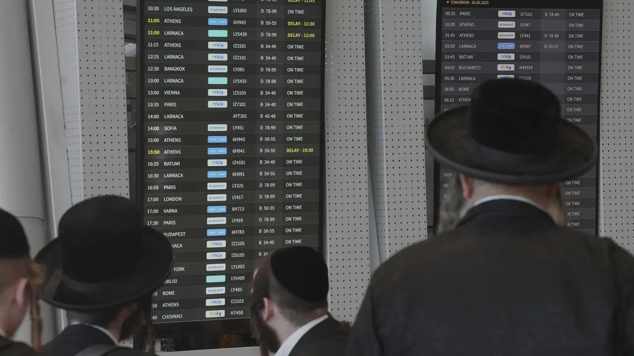 Pasca-Pengumuman Gencatan Senjata, Bandara Ben Gurion Kembali Dipadati Calon Penumpang