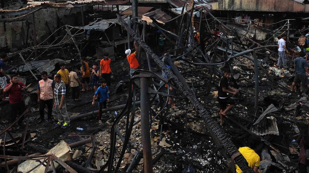 Musibah kebakaran hebat telah menghanguskan ratusan kios pedagang di Pasar Kambing, Tanah Abang, Jakarta, Rabu (9/8/2023).