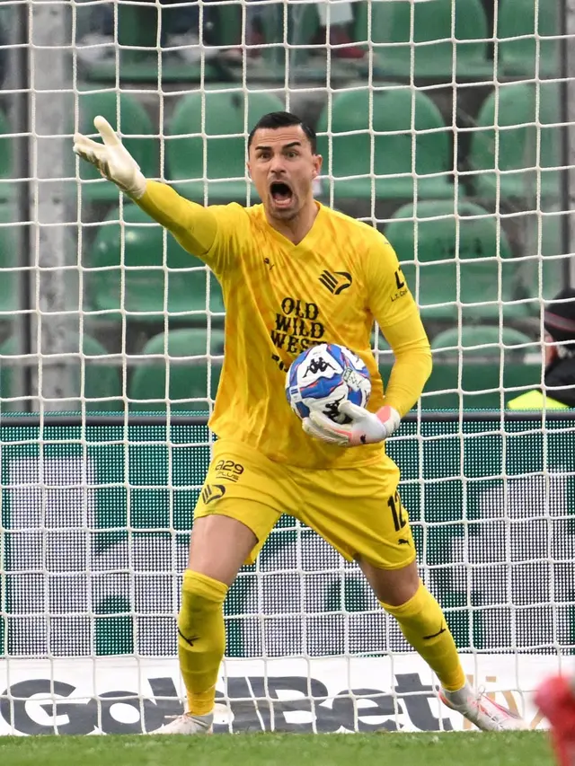 Performa Emil Audero di Palermo Makin Moncer: Tak Tersentuh Kekalahan ...